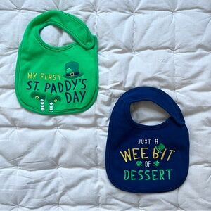 ☘️🇮🇪 2 Irish Baby Bibs St. Patrick’s Paddy’s Day Like New Embroidered Leprechaun